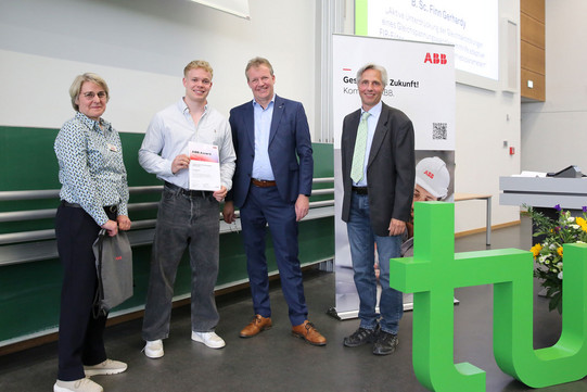 Verleihung ABB Förderpreis an B. Sc. Finn Gerhardy Verleihung ABB Förderpreis an B. Sc. Finn Gerhardy