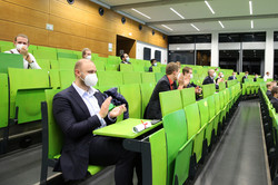 Absolventenverabschiedung 2021 im Hörsaal des SRG