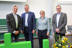 Prof. Jenau, Thorsten Fugel (ABB), Ute Richter (ABB), Prof. Pfost
