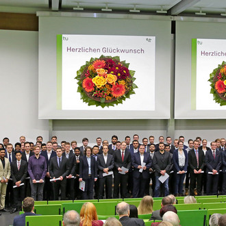 Absolventen Gruppenfoto alle