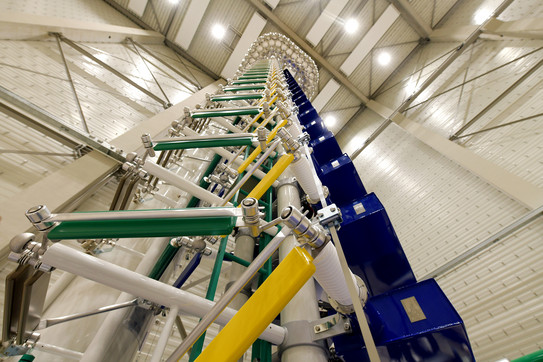Impulsgenerator in HGÜ-Halle Impulsgenerator in HGÜ-Halle
