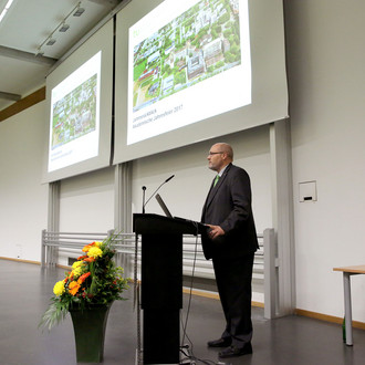 Absolventenfeier Hörsaal Redner Prof. Rehtanz