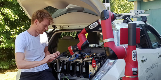Fahrzeug mit Technologie für automatisiertes Fahren