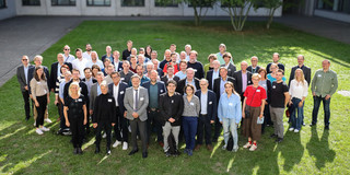 Gruppenbild des Netzwerktreffens der Fakultäten der TU Dortmund und der RUB