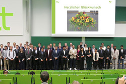 Absolventenfeier 2023, Gruppenfoto alle Absolventen