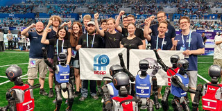 Nao Devils bei den ersten „World Humanoid Robot Games“ in Peking