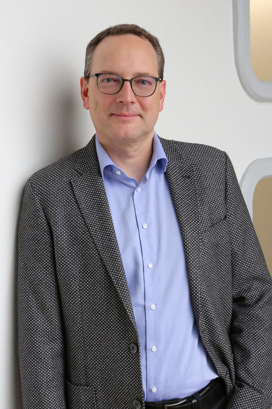 Porträt Prof. Pfost