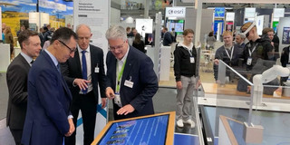 Minister Cem Özdemir im Gespräch mit Prof. Wietfeld