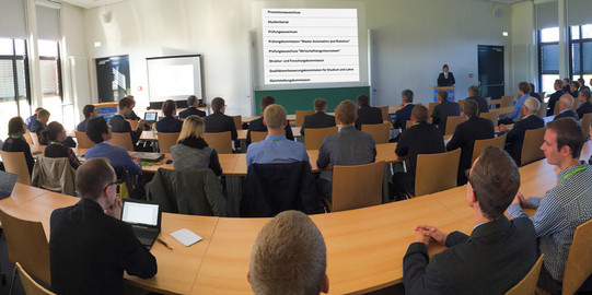 Sitzungssituation im Vortragsraum